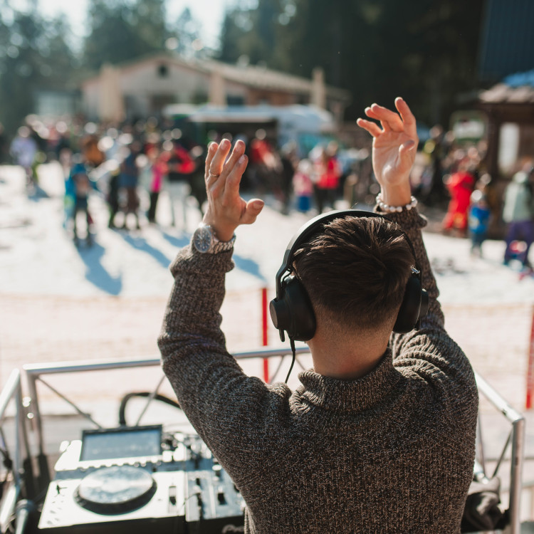 Dj Ch4mba a Dj HugoTeyy na rolbě