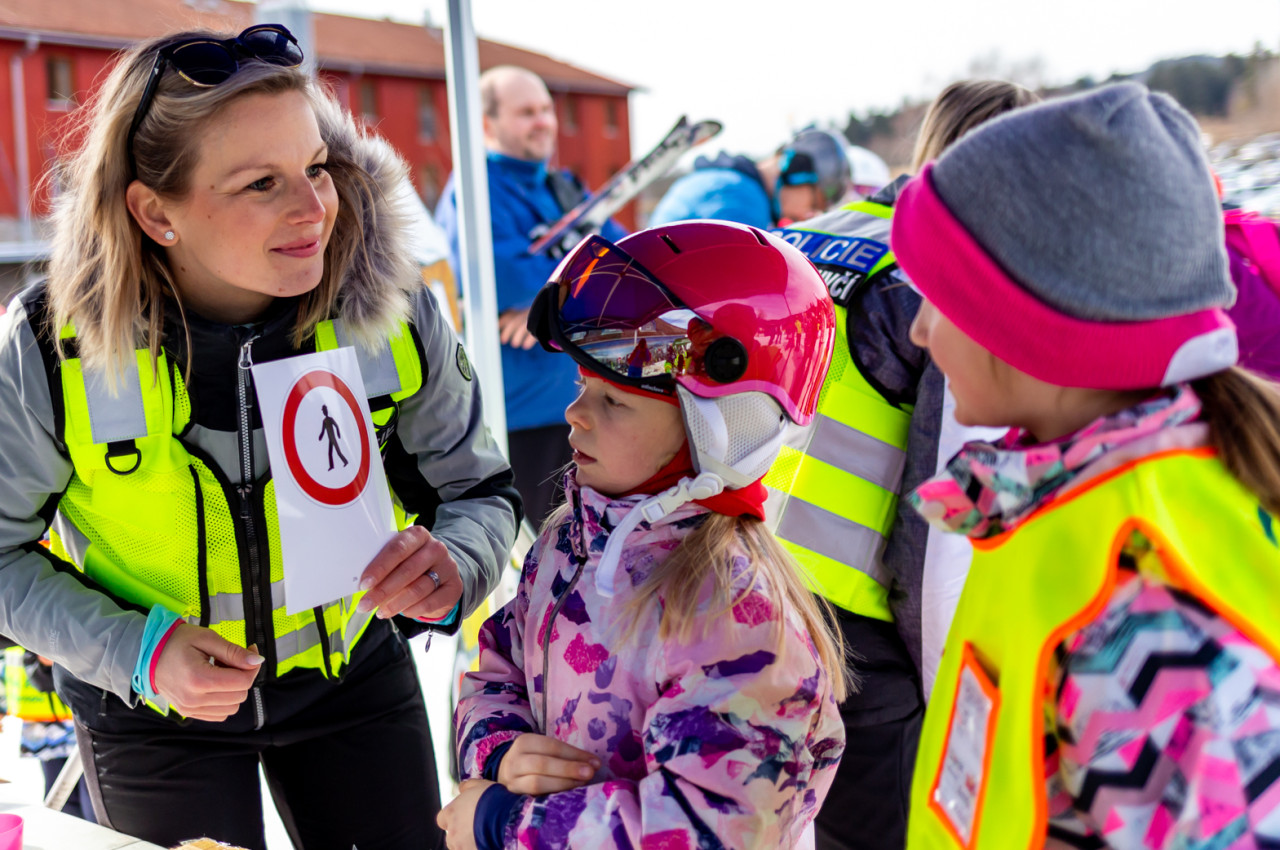 1. bezpečně na sjezdovce