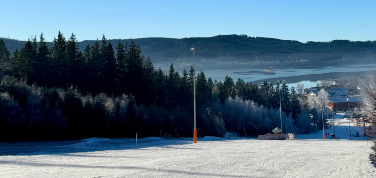 Zima na Lipně? Sluníčko, sníh a příjemné teploty! Přijeďte!