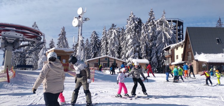 Im Skigebiet Lipno ist der Winter in vollem Gange! Wir eröffnen mehr Pisten und Skicross