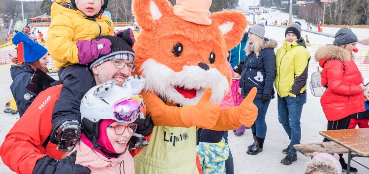 Lišák Fox zve na oslavu svých narozenin