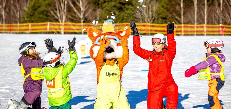 Kinder fahren im Skigebiet Lipno 50% günstiger