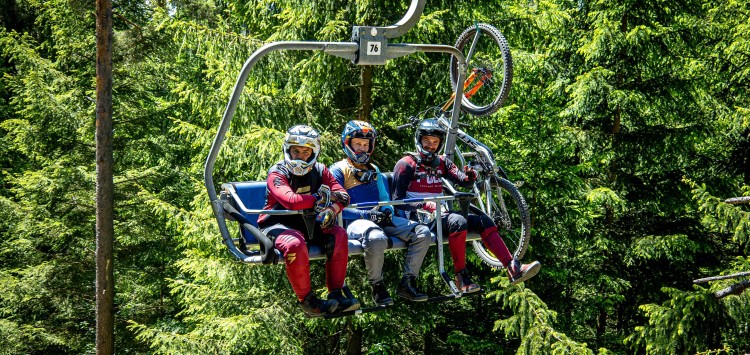 Užijte si adrenalin i pohodu v Bikeparku a na Singletracku!