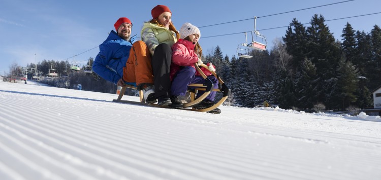 Kommen Sie und genießen Sie kostenloses Schlitten- und Bobfahren! Schon dieses Wochenende!