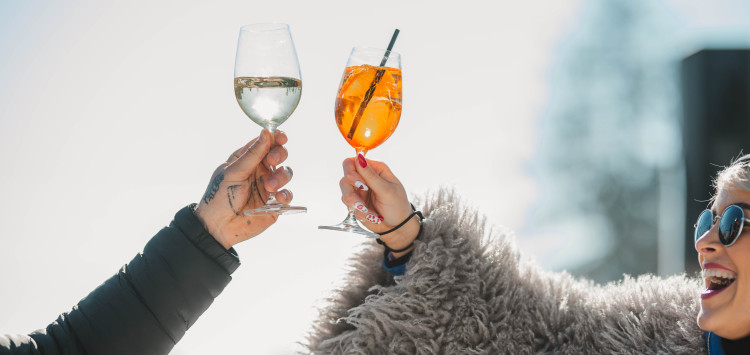 Ein sonniges Wochenende am Lipno: Karneval, Rennen und Fahrräder! Kommen Sie vorbei!