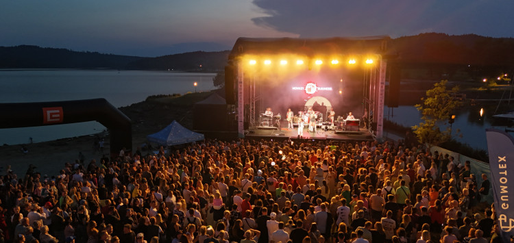 Hudební finále ČEZ Lipno Sport Festivalu? Čtyři hvězdy a vstup zdarma!