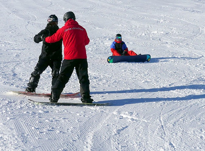 Instruktor základů snowboardingu