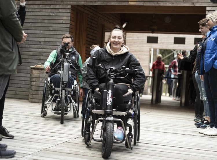 Personen mit Behinderungen