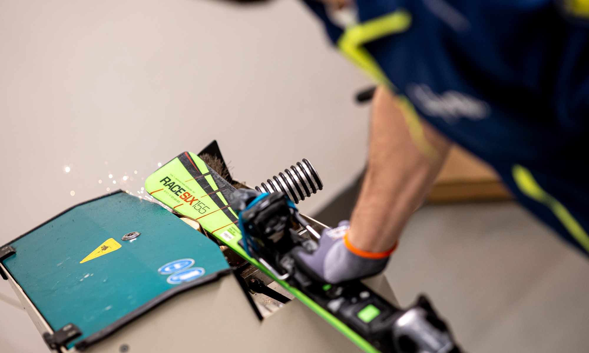 Lyžařský servis a voskování